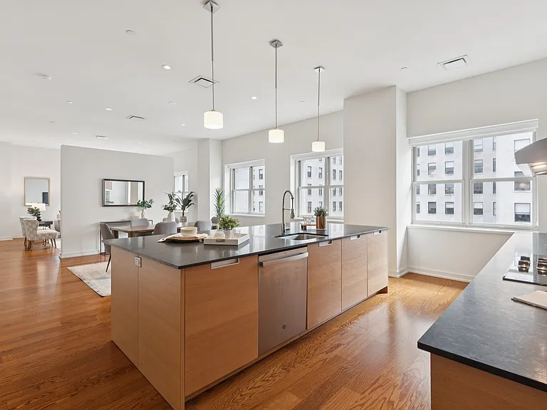1401 Walnut — Photo 32