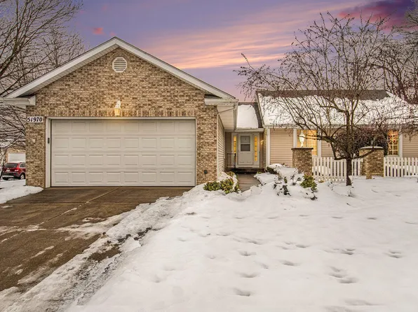 51970 Wembley Dr, South Bend, IN 46637