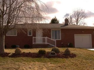 239 Columbia Dr, Aliquippa, PA