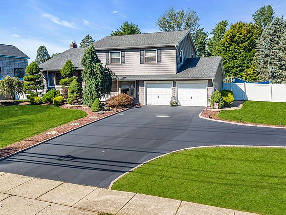 2nd image of 828 Waterworks Road