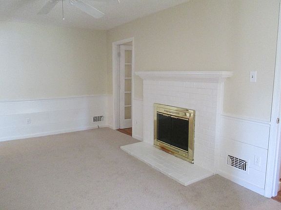 5th image of 2425 Elmington Dr