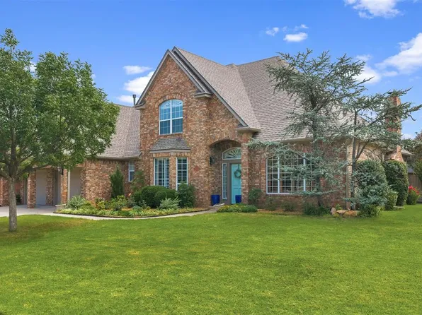 617 W Riverwalk Ct, Norman, OK 73072