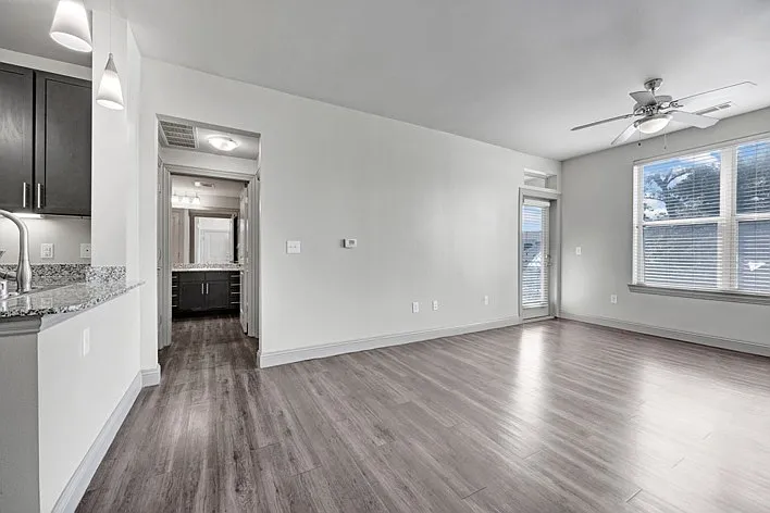 Oaks of Kyle Apartments — Photo 28