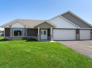 1067 241st Ln NE, East Bethel, MN 55005