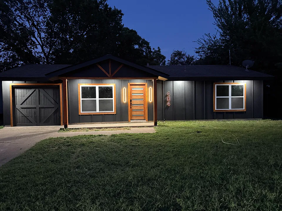 404 Freestone Dr