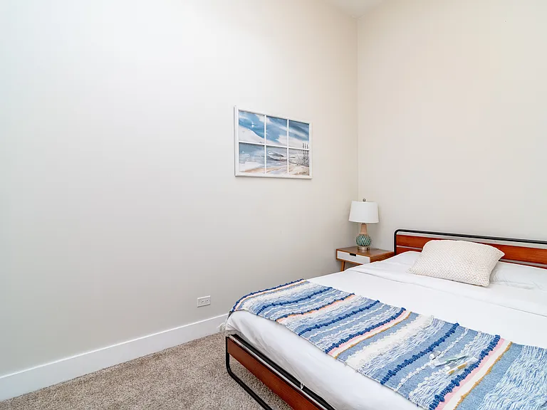 2112 S Michigan Ave #2 — Photo 9