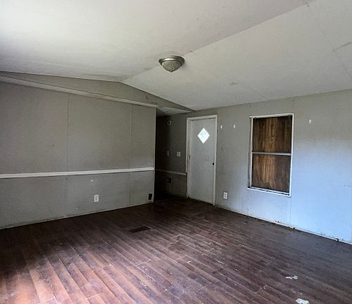 2nd image of 117 Elijah Hill Ln