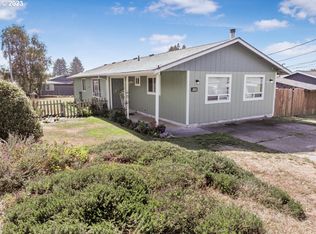 1123 Ransom Ave, Brookings, OR 97415