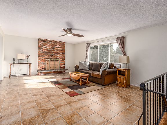 3rd image of 11605 N Lincoln Ct