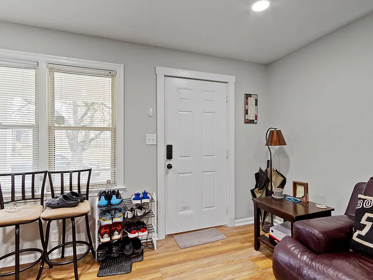 4354 Crittenden Ave — Photo 12