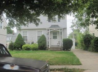 325 E 210th St, Euclid, OH 44123