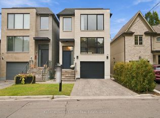 17 Walford Rd, Toronto, ON M8X2P2