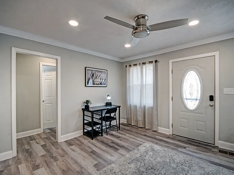 105 Sunset Dr — Photo 8