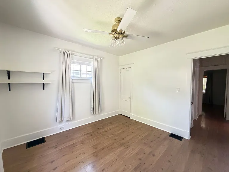 1739 Speed Ave — Photo 11