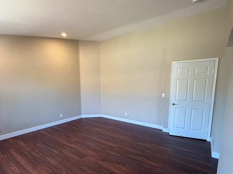 8922 Del Rio Cir — Photo 57