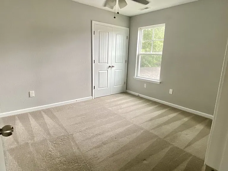 2203 Abbey Rd — Photo 20
