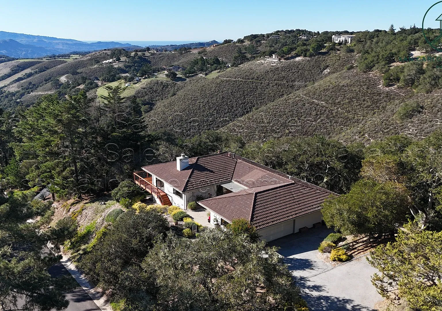Impeccable Laureles Grade Estate Property with Valley Views — Photo 2