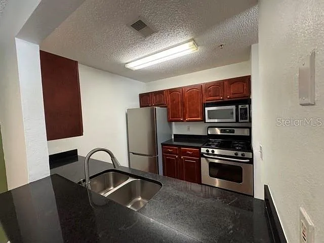2031 Dixie Belle Dr #2031L — Photo 13