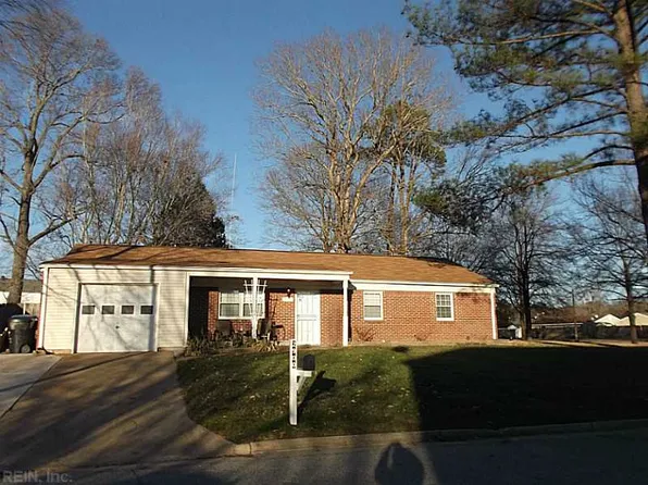 2900 Dante Pl, Virginia Beach, VA 23453