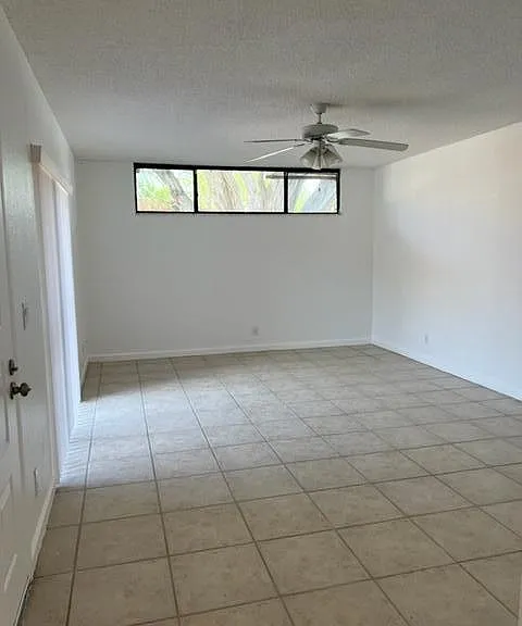 8285 Severn Dr #B — Photo 11