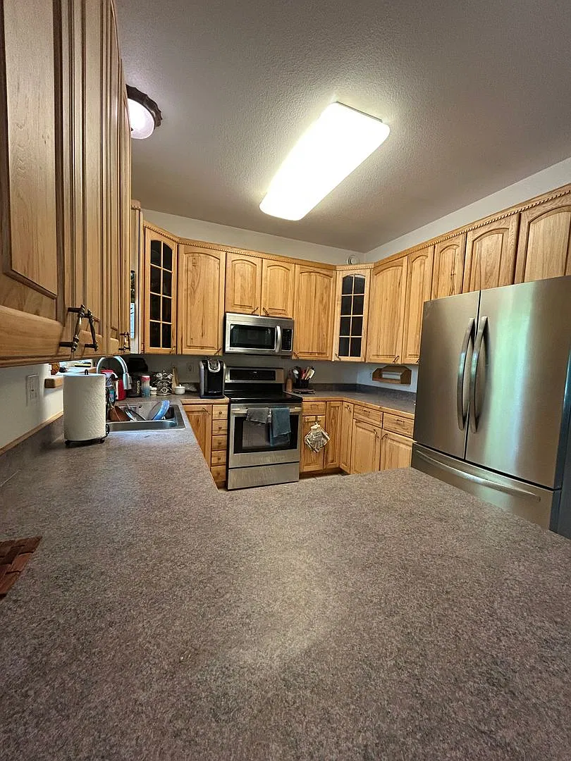 Century 21 Gold Rush - 3 Bedroom, 2 Bath Home (North Pole) — Photo 2