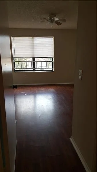 2 bed, 2.0 bath, 980 sqft, $2,000 — Photo 3