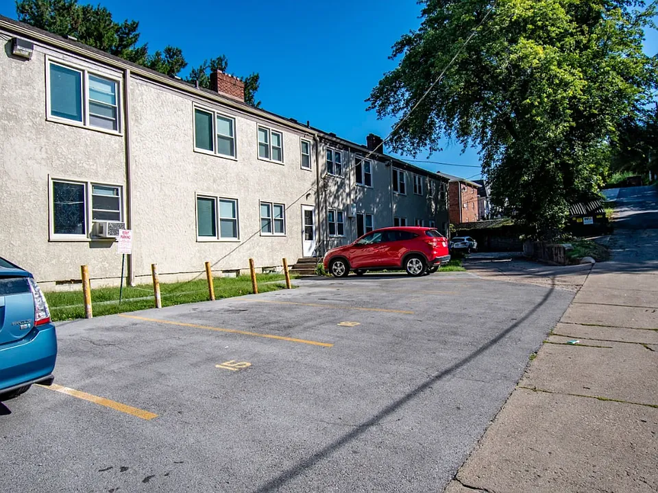 816-828 N 46th St