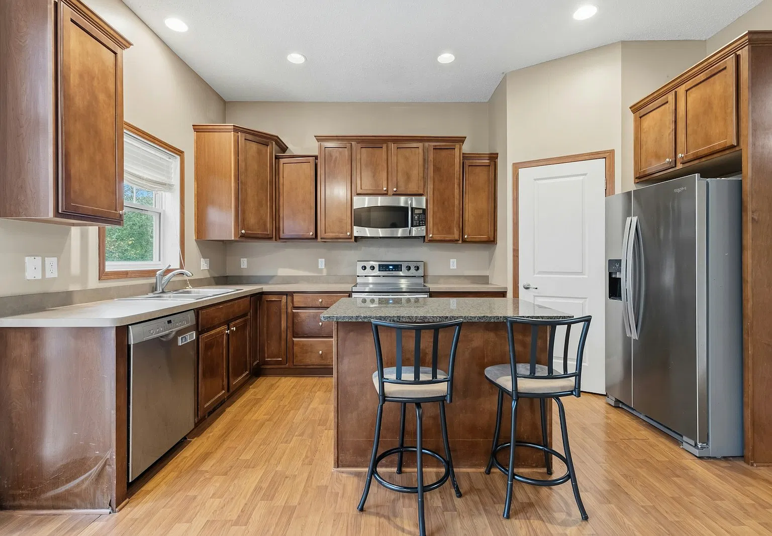 5073 Dunkirk Place North — Photo 2