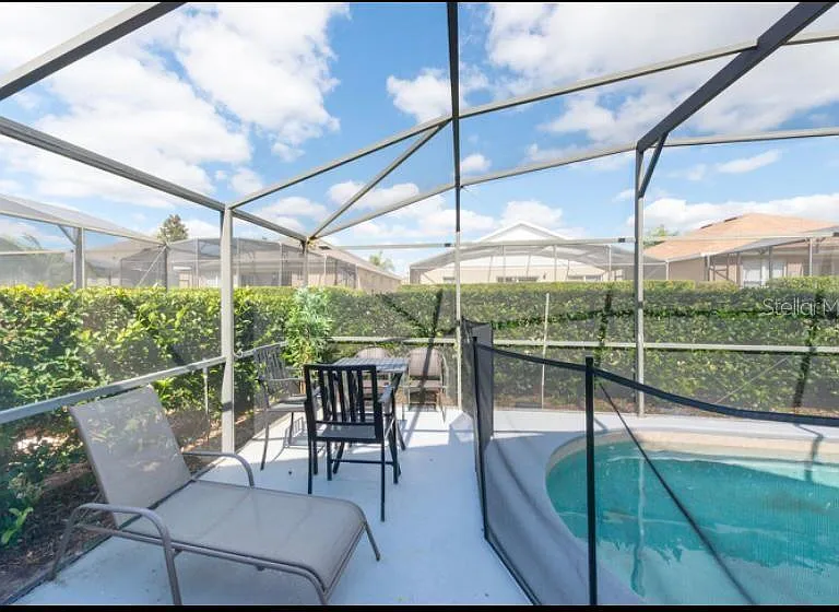 8121 Fan Palm Way — Photo 6