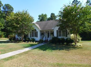 402 Thorndale Dr, Dunn, NC 28334