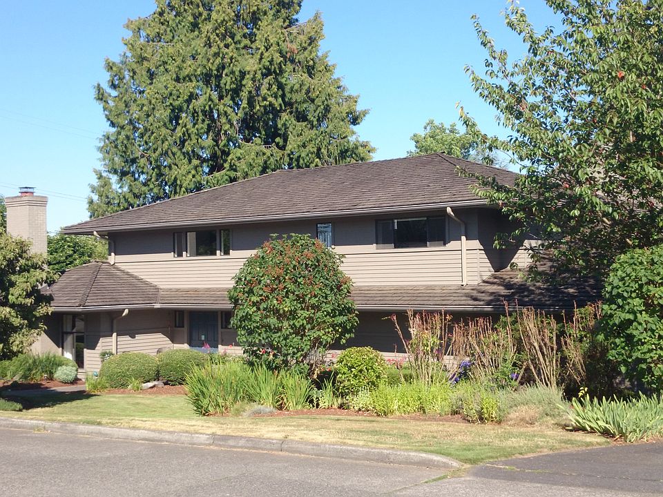 2nd image of 6585 NE Windermere Rd