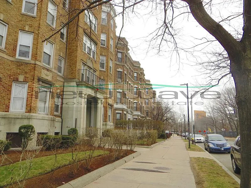 235 Park Dr #20