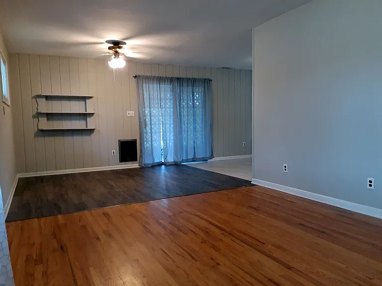 707 S McCrary St — Photo 5