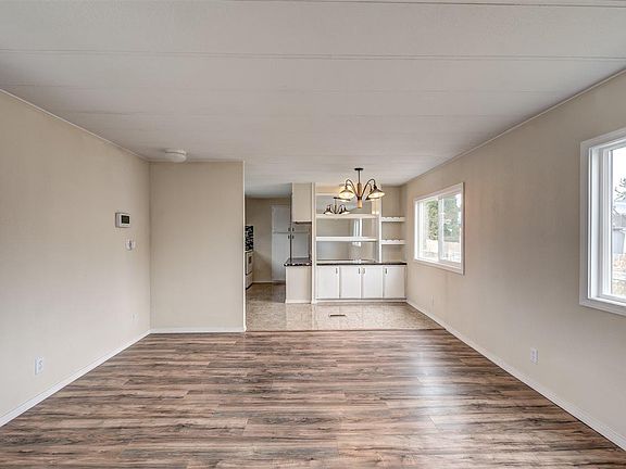3rd image of 410 S 23rd Ave