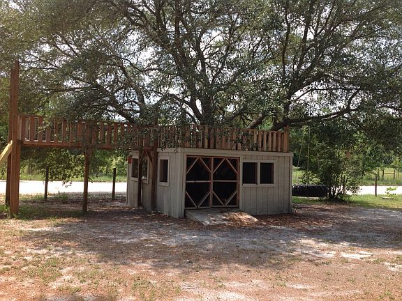 3rd image of 33 Britton Dr