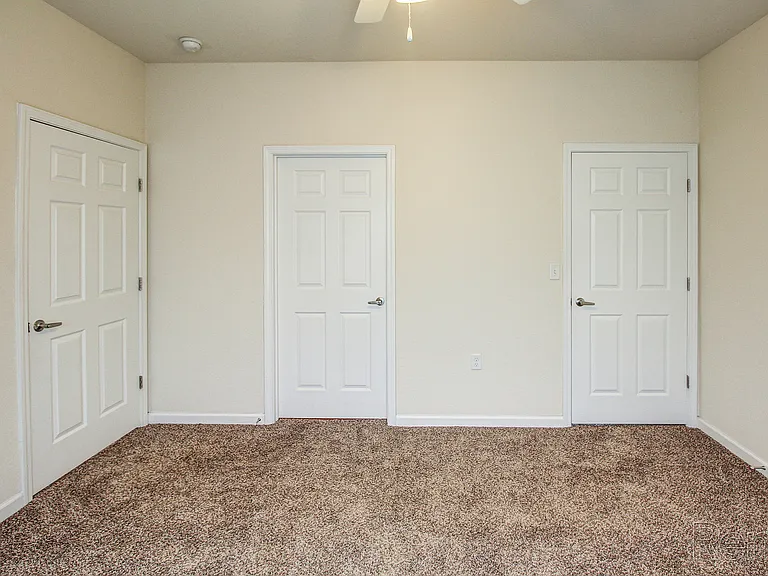 Knob Ridge Apartments — Photo 21