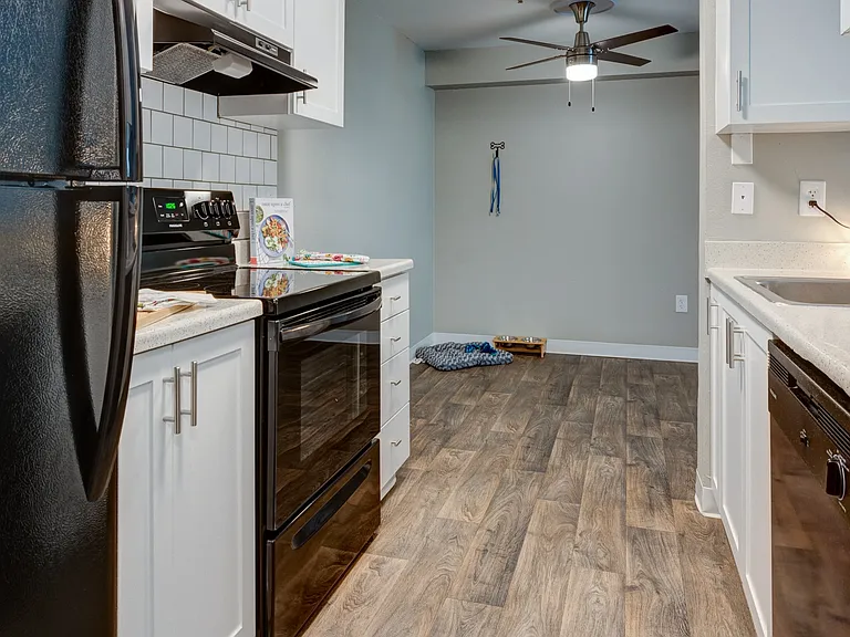 The Stinson Apartment Homes — Photo 19