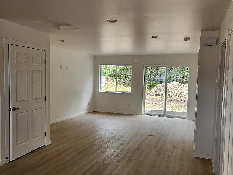 336 W Rockwell Ave — Photo 8