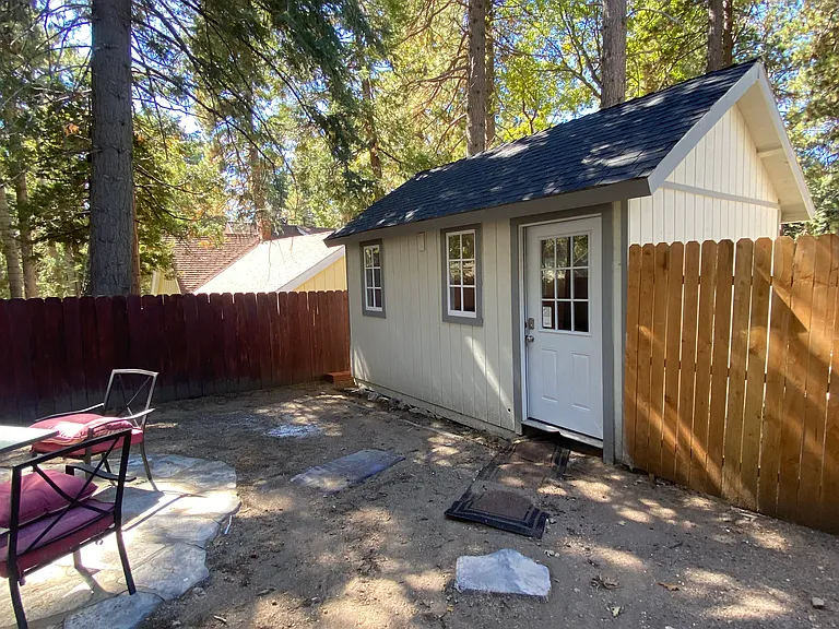 Oakleaf Dr — Photo 19