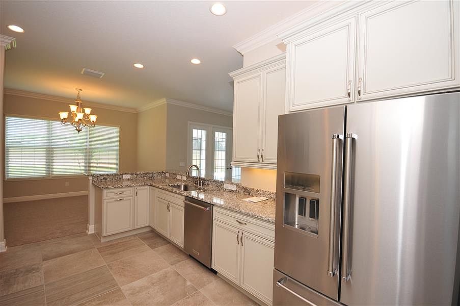 2nd image of 11233 Roz Way