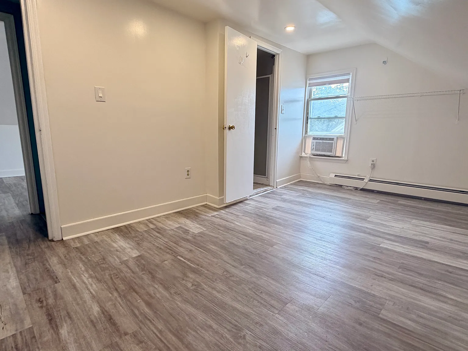 4 bed, 1541 sqft, $3,000 — Photo 3