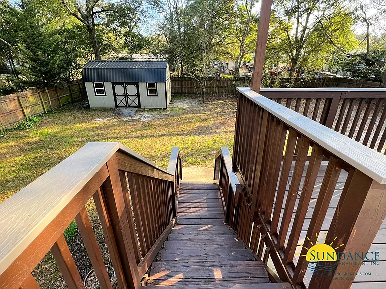 132 Sotir St NW — Photo 10