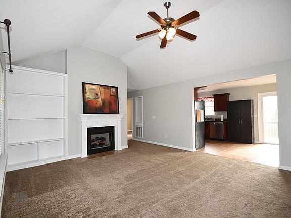 2nd image of 1854 Coffeetree Ln