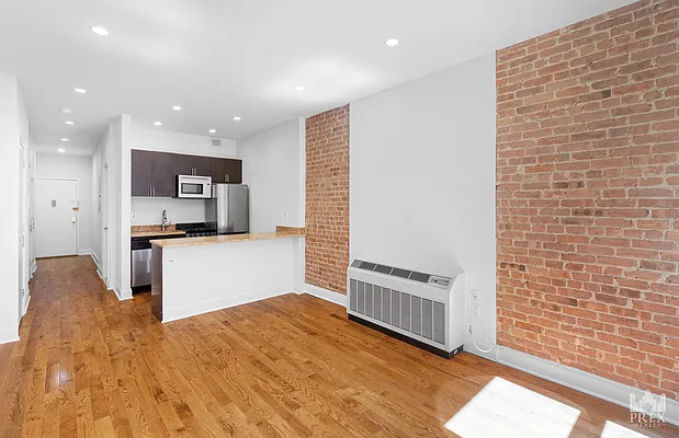 Rented by PREX Realty Corp | media 4