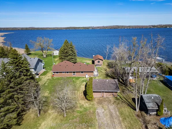 24 Gillis St, Kawartha Lakes, ON K0M 1G0