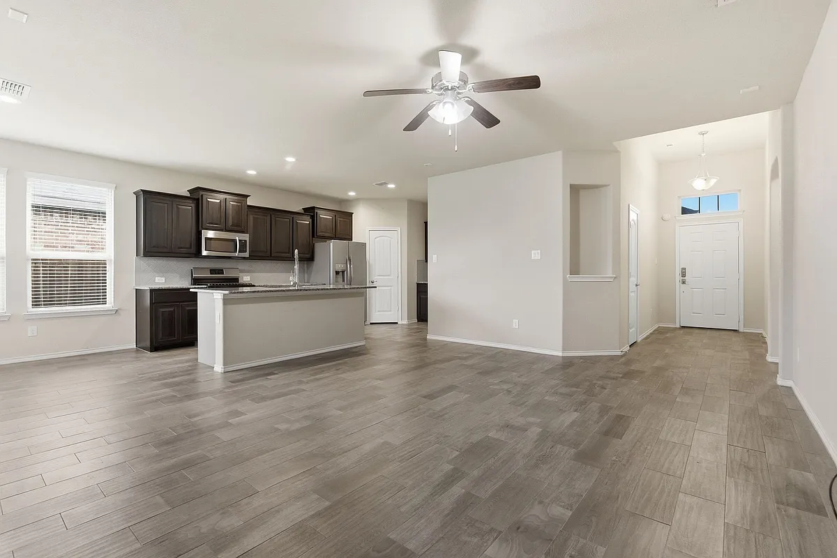 Building Photo - 117 Red Fox Ln