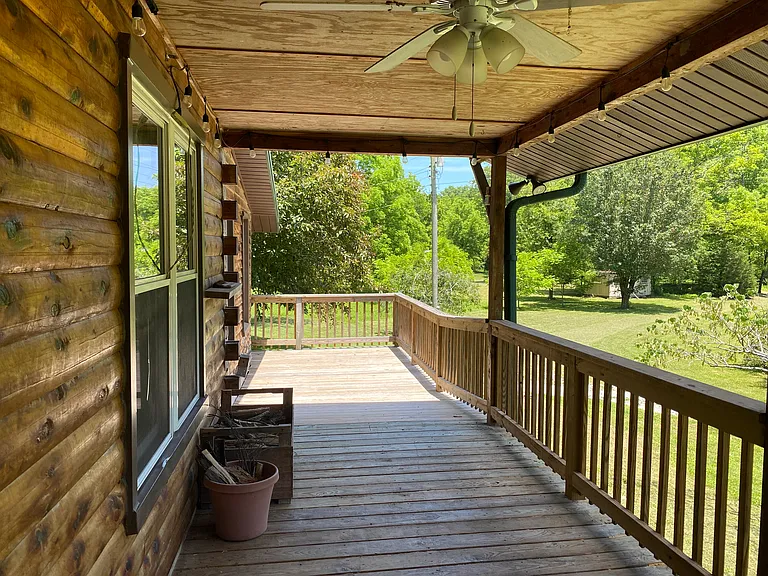 195 Emerald Dr #B — Photo 20