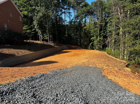 12111 Overlook Mountain Dr, Charlotte, NC 28216