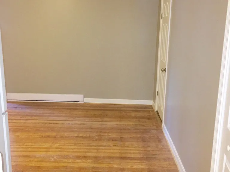 31-33 Pleasant Park Rd — Photo 12