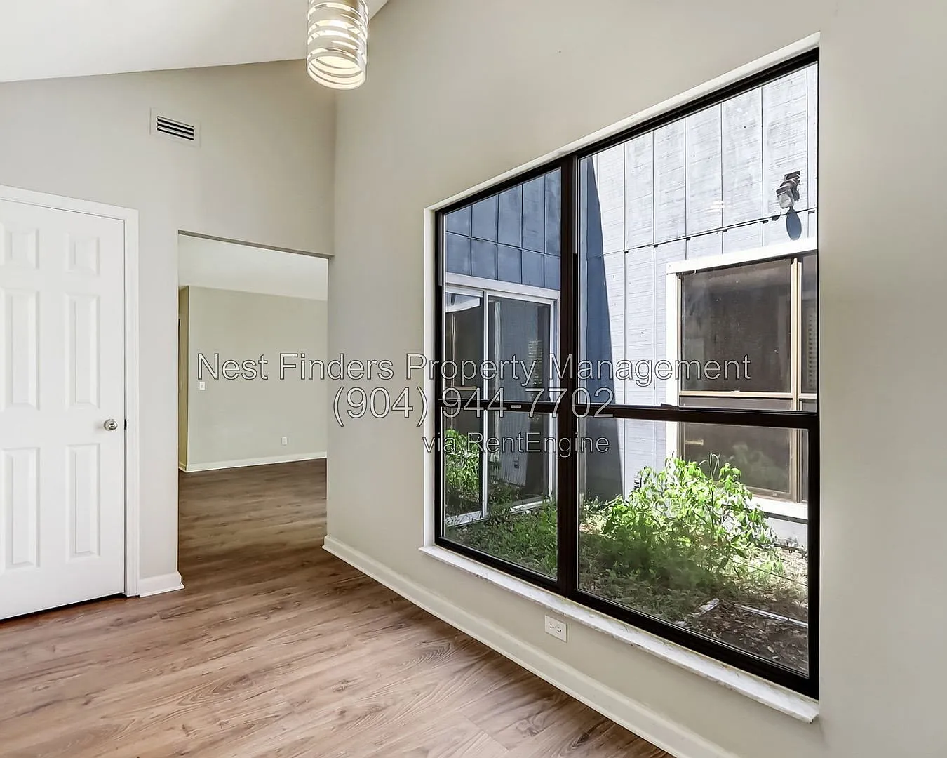 4 bed, 2.0 bath, 2262 sqft, $2,425 — Photo 4